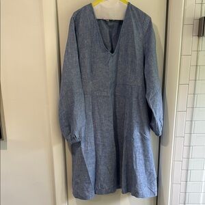 Boden 16 long linen Blue V-Neck Women's Dress